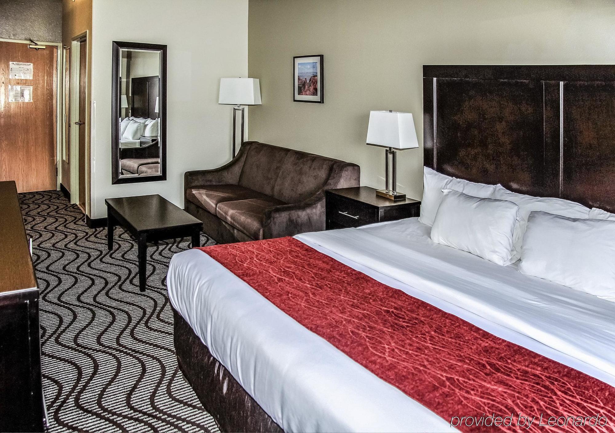 Comfort Inn & Suites Фрута Екстериор снимка