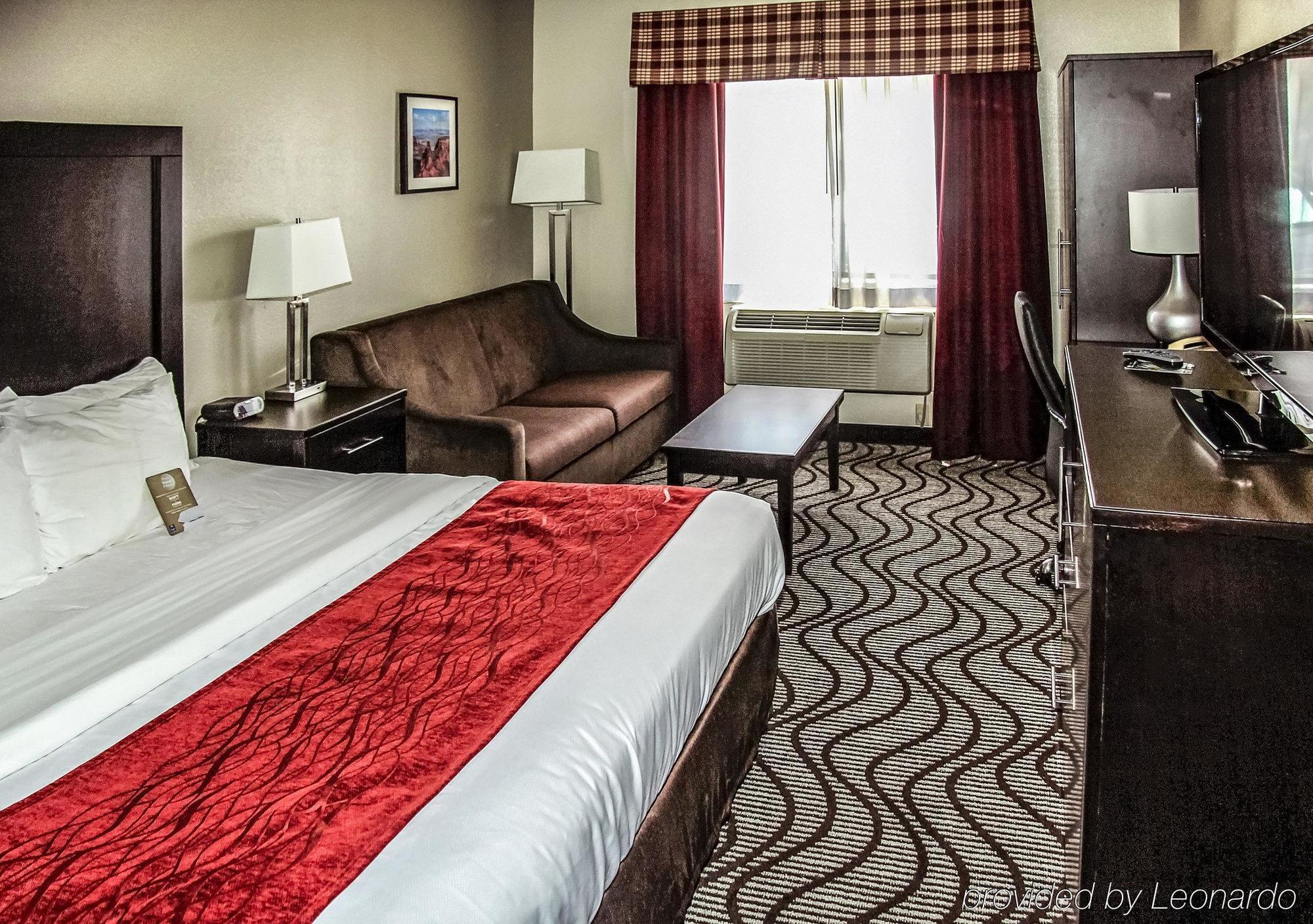 Comfort Inn & Suites Фрута Екстериор снимка
